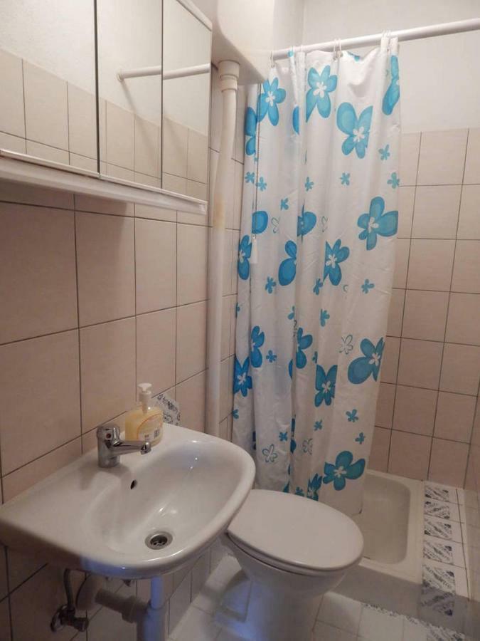 Apartmani Bepina Supetar Eksteriør billede